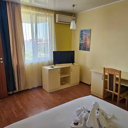 Paralax Hotel Varna Exterior photo
