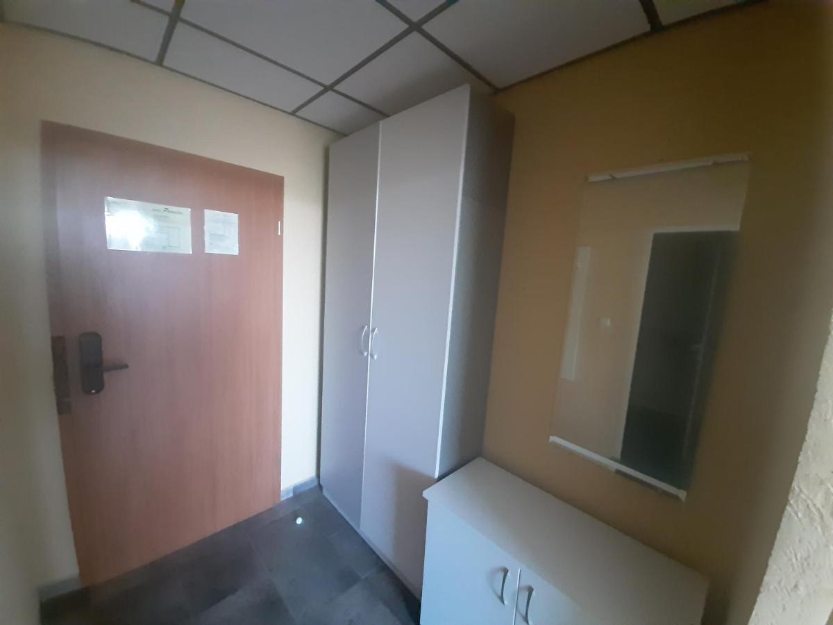 Paralax Hotel 2*