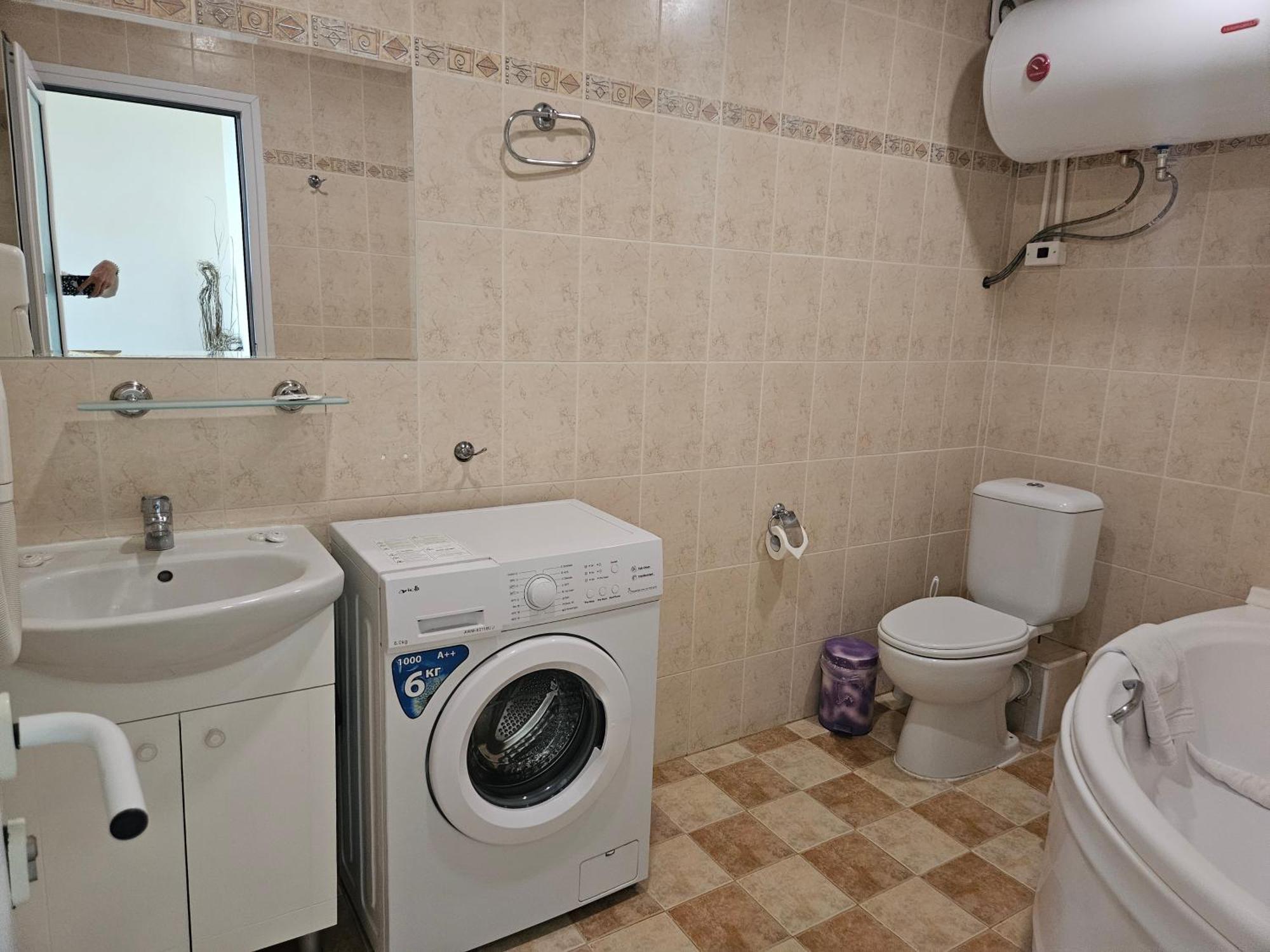 Paralax Hotel 2*